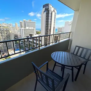 royal-kuhio-1713-heart-of-waikiki.hotelsinhawaii.org/
